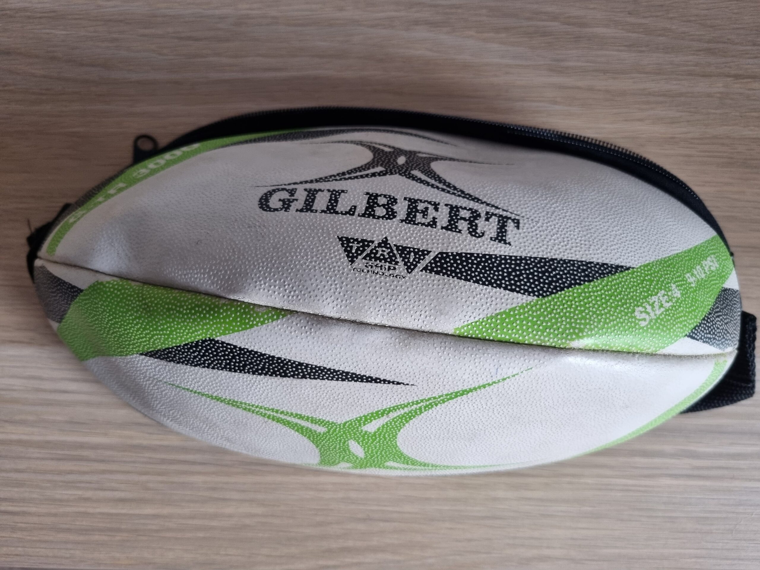 Sac Banane Gilbert Vert en ballon recyclé Sac Banane Gilbert Vert en ballon recyclé – Image 2