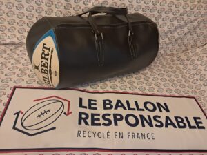 Sac de luxe en ballon de rugby recyclé - Gilbert Omega Bleu Clair