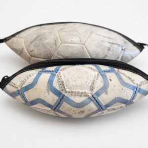 Trousse d’écolier en ballon de FOOTBALL recyclé